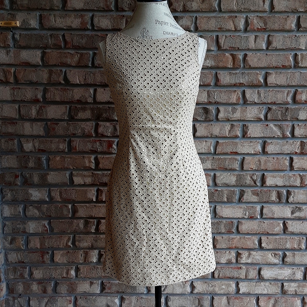 Alexis Admor NY sleeveless cocktail dress sz small.